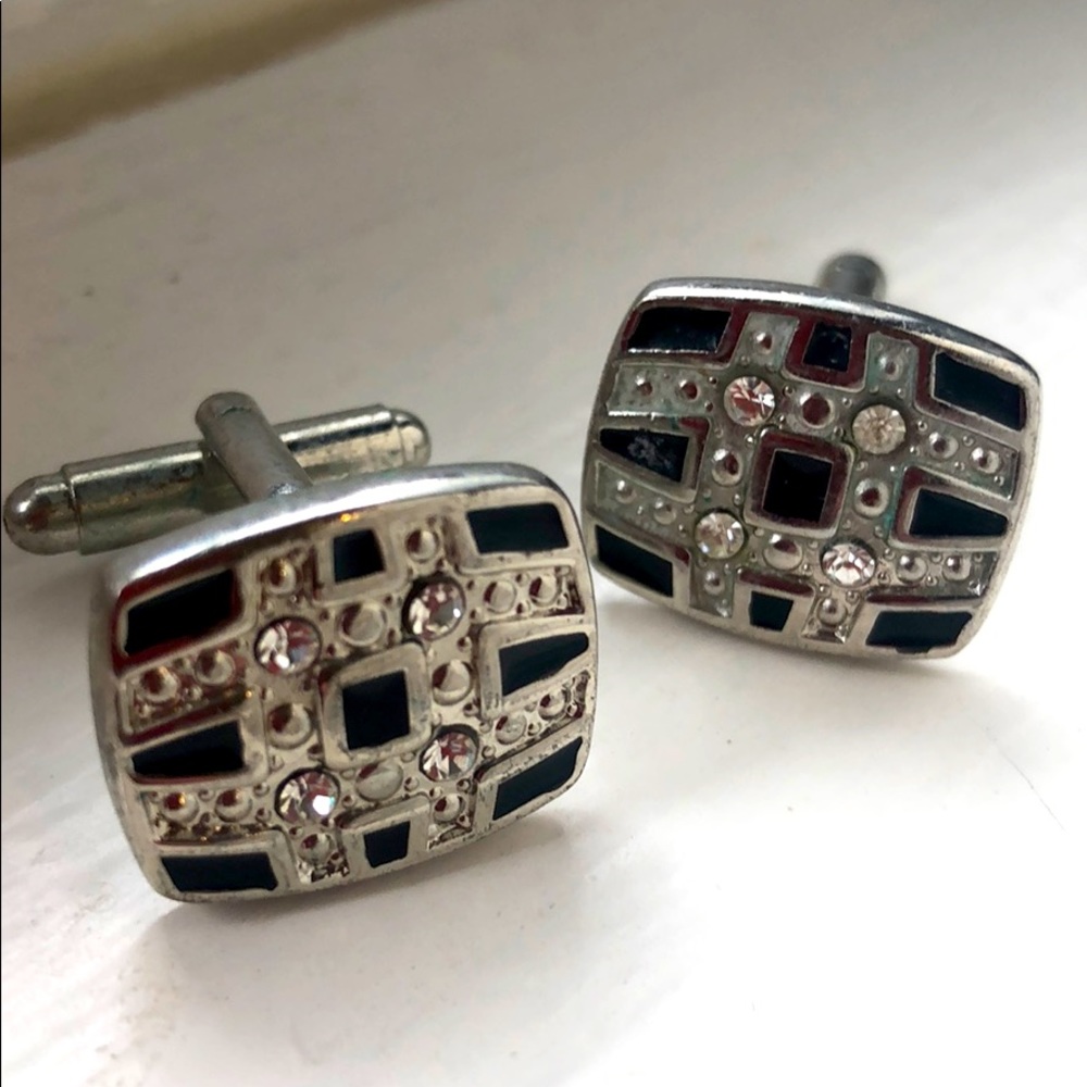 Cuff links